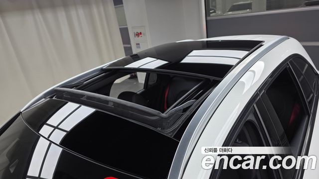Mercedes-Benz GLC-Class 2019 — photo 22
