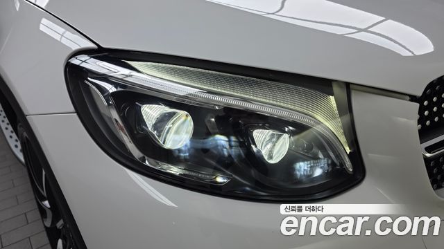 Mercedes-Benz GLC-Class 2019 — photo 8