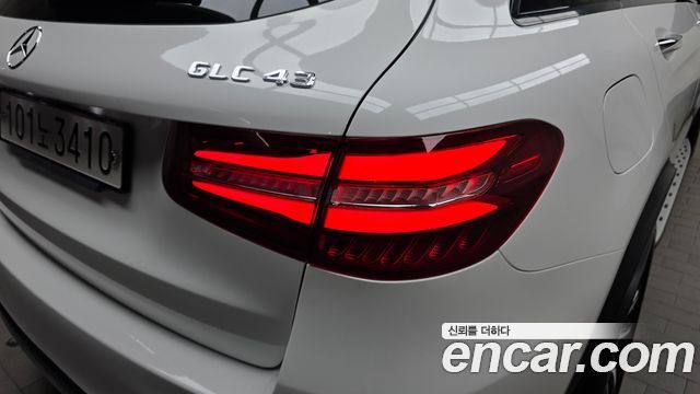 Mercedes-Benz GLC-Class 2019 — photo 9