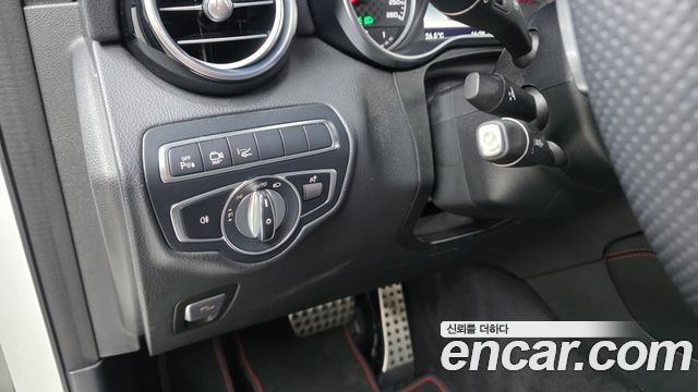 Mercedes-Benz GLC-Class 2019 — photo 28