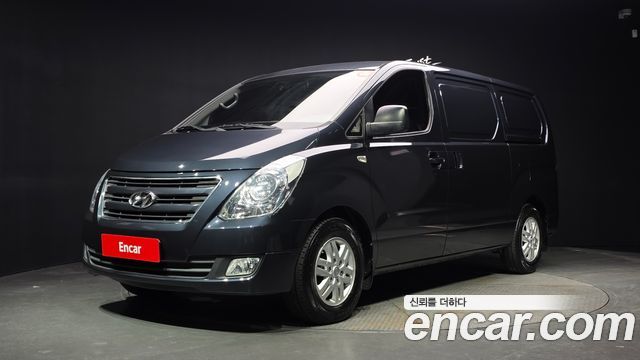 Hyundai Starex 2018 — photo 1