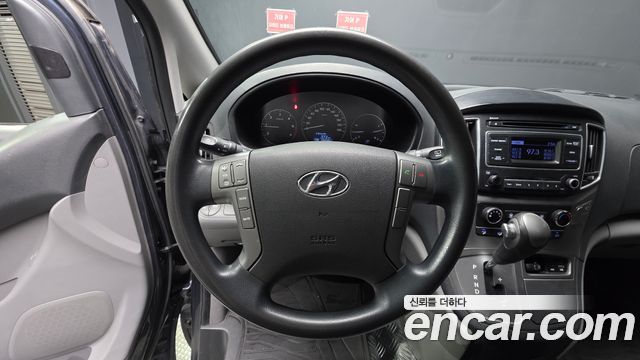 Hyundai Starex 2018 — photo 13