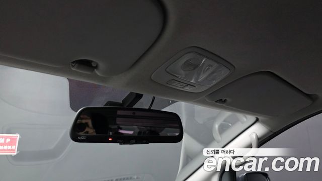 Hyundai Starex 2018 — photo 16