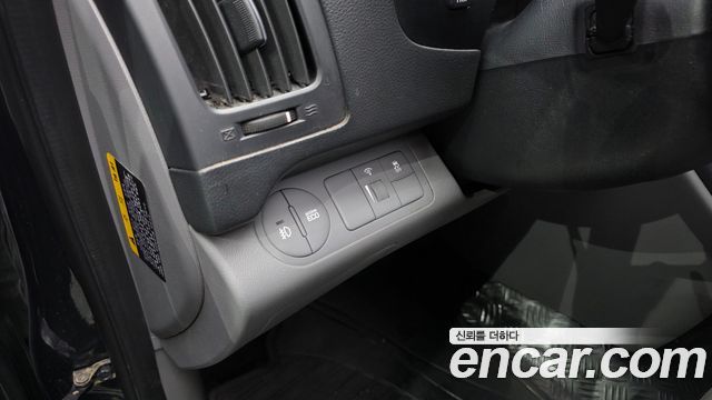 Hyundai Starex 2018 — photo 17