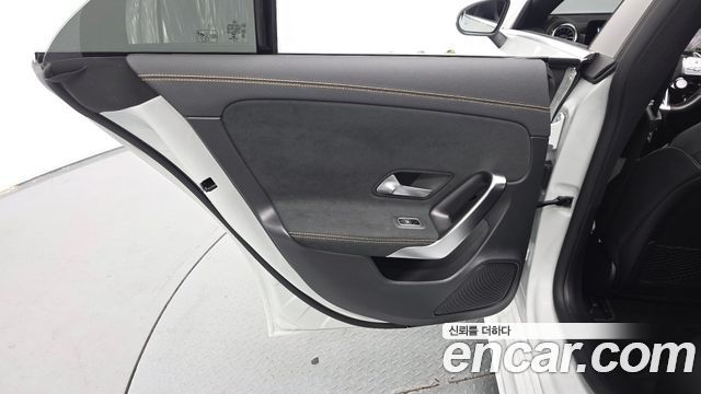 Mercedes-Benz CLA-Class 2021 — photo 15