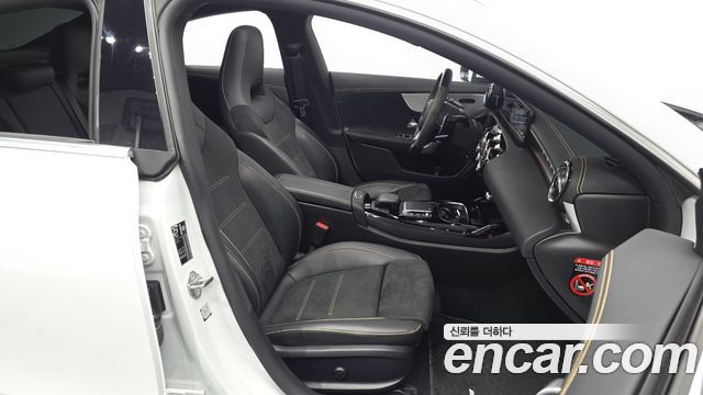 Mercedes-Benz CLA-Class 2021 — photo 16
