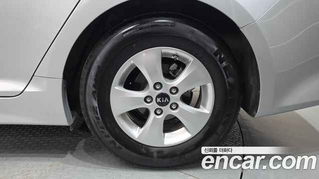 Kia K5 2015 — photo 7