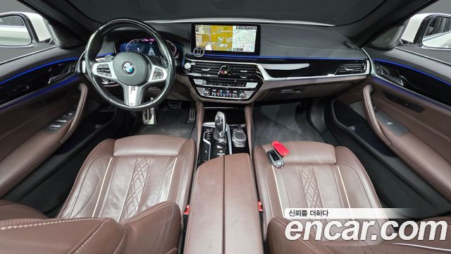 BMW 5-Series 2022 — photo 7