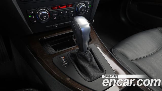BMW 3-Series 2012 — photo 9