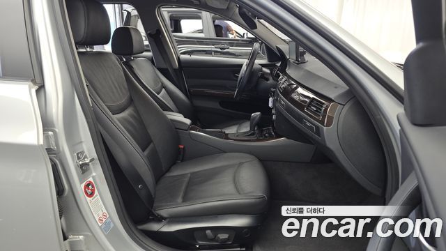 BMW 3-Series 2012 — photo 11