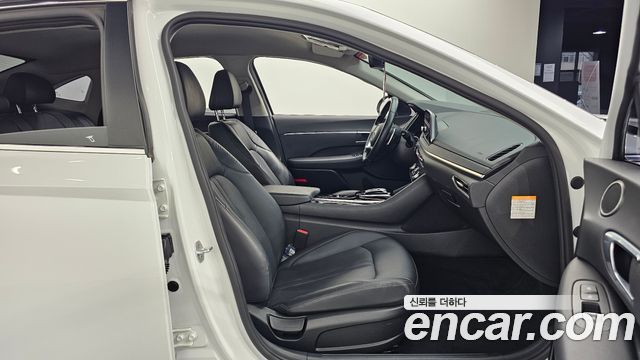 Hyundai Sonata 2021 — photo 11