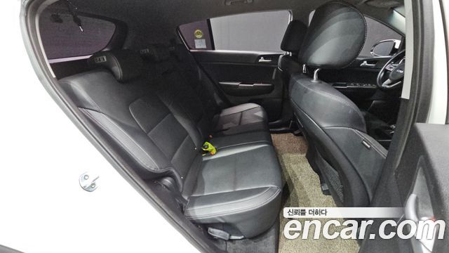 Kia Sportage 2019 — photo 17