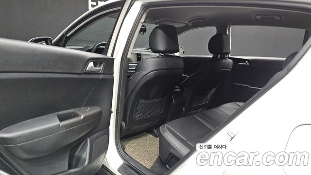 Kia Sportage 2019 — photo 16