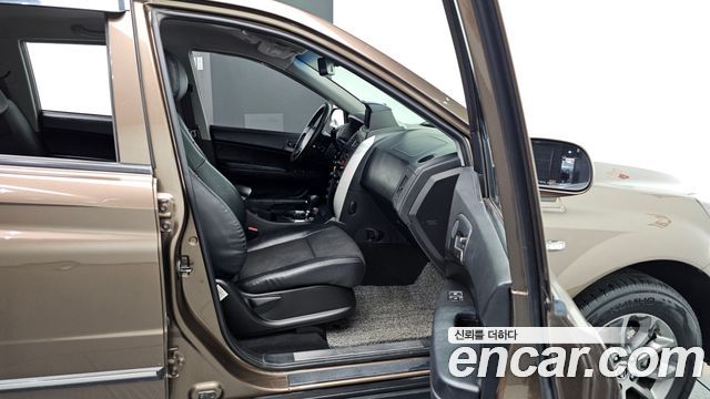 KG Mobility KORANDO 2014 — photo 22