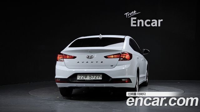Hyundai AVANTE 2019 — photo 4