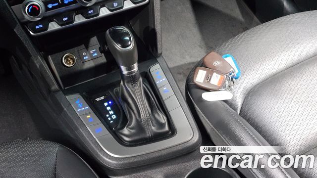 Hyundai AVANTE 2019 — photo 9