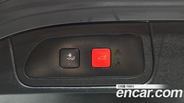 Citroën / DS DS7 2019 — photo 23