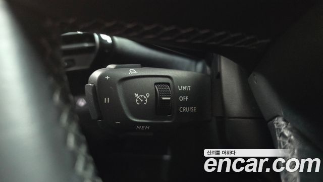 Citroën / DS DS7 2019 — photo 27