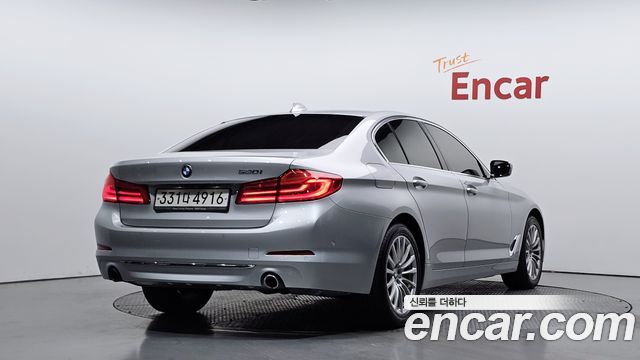 BMW 5-Series 2020 — photo 2