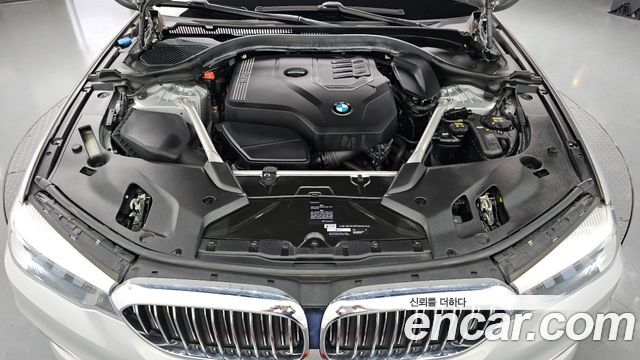 BMW 5-Series 2020 — photo 6