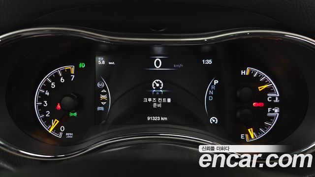 Jeep Cherokee 2019 — photo 11