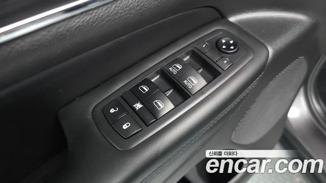Jeep Cherokee 2019 — photo 29