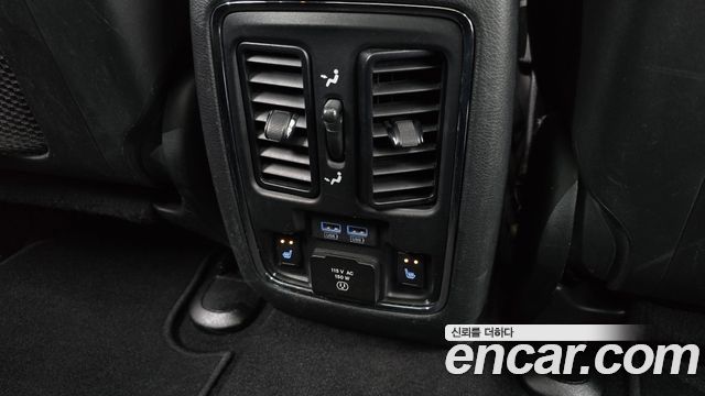 Jeep Cherokee 2019 — photo 34