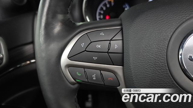 Jeep Cherokee 2019 — photo 35