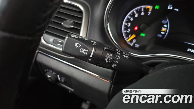 Jeep Cherokee 2019 — photo 36