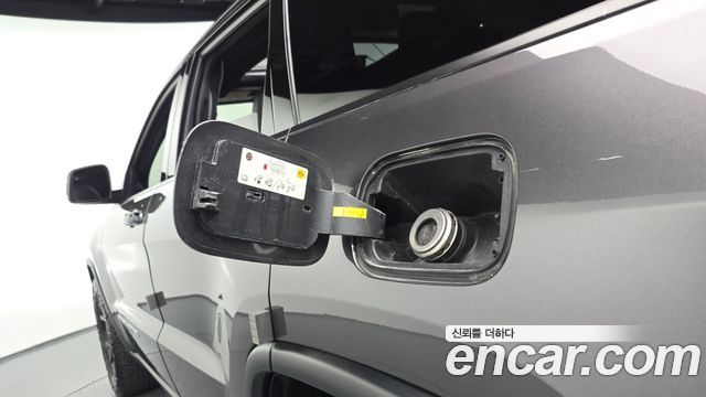 Jeep Cherokee 2019 — photo 37