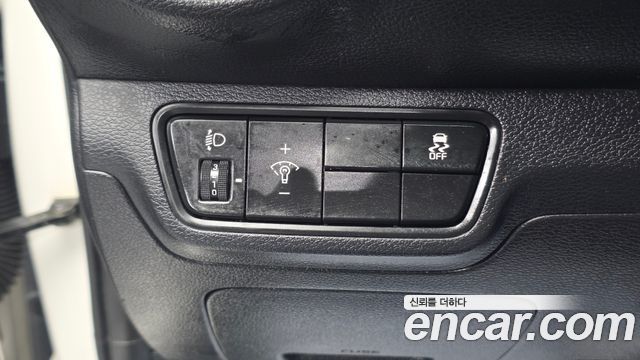 Kia K3 2019 — photo 25