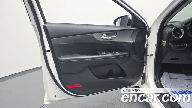 Kia K3 2019 — photo 14