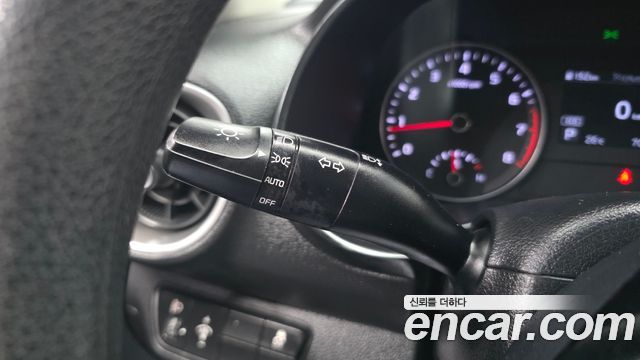 Kia K3 2019 — photo 27
