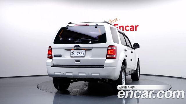 Ford Escape 2011 — photo 4