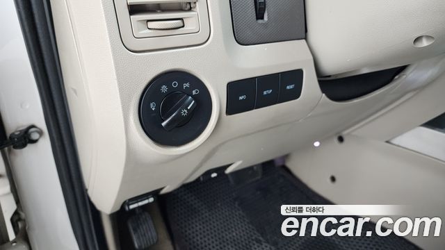 Ford Escape 2011 — photo 20