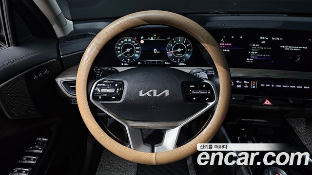 Kia K8 2023 — photo 18