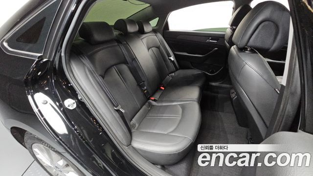 Hyundai Sonata 2017 — photo 17