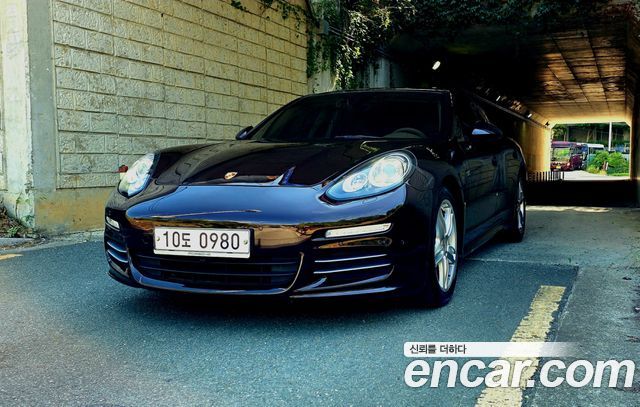 Porsche Panamera 2016 — photo 1