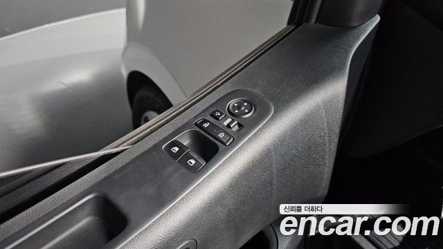 Hyundai Staria 2023 — photo 27
