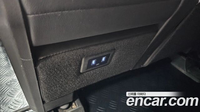 Hyundai Staria 2023 — photo 35