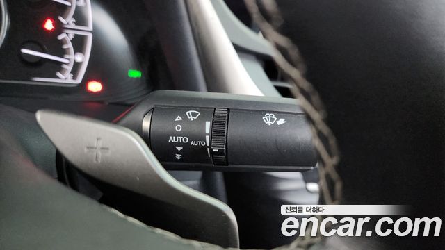Lexus ES 2021 — photo 23
