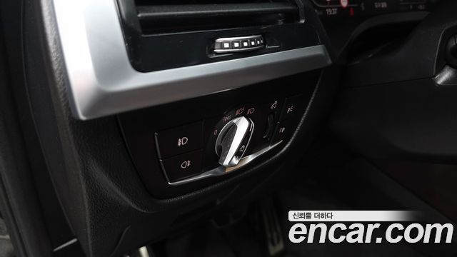 BMW X4 2021 — photo 29