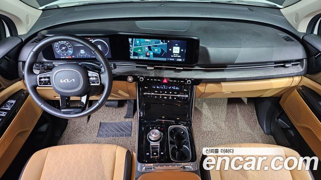 Kia Canival 2023 — photo 10