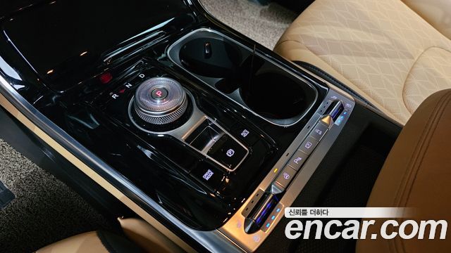 Kia Canival 2023 — photo 12