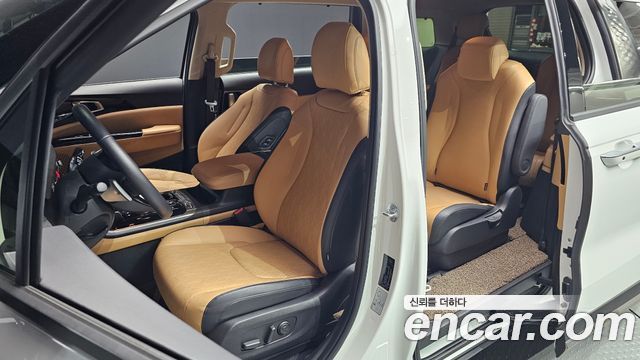 Kia Canival 2023 — photo 13