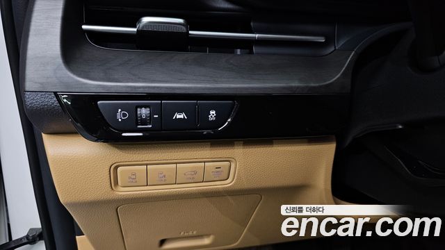 Kia Canival 2023 — photo 22