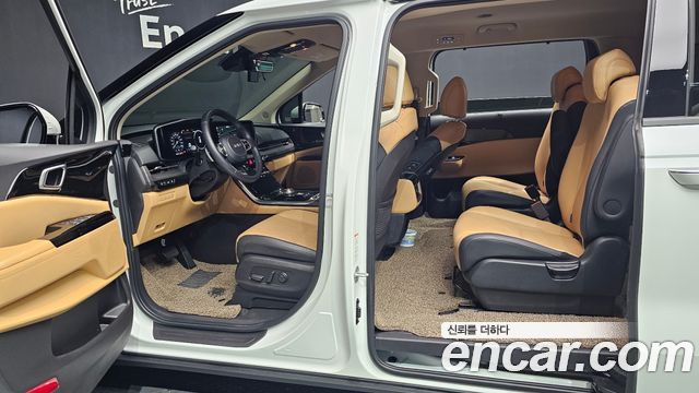Kia Canival 2023 — photo 29