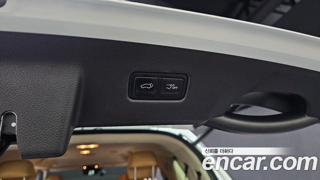 Kia Canival 2023 — photo 30