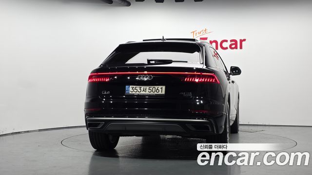 Audi Q8 2021 — photo 4