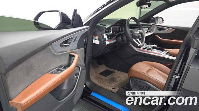 Audi Q8 2021 — photo 13